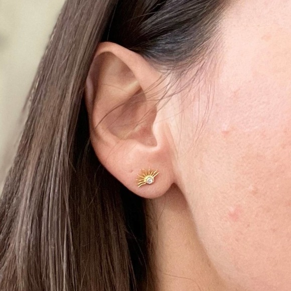 24k Gold Vermeil Sun Earrings - Picture 5 of 5